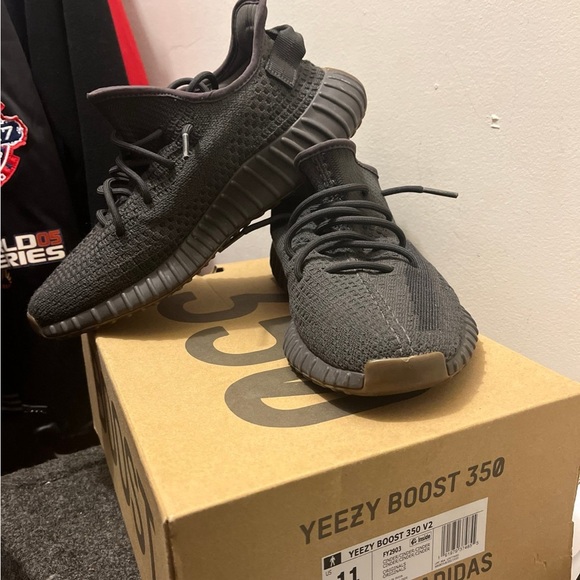 Yeezy boost 350 cinder